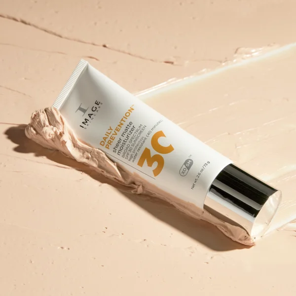 DIENAS PREVENCIJA Mitrinošs un matējošs dienas krēms SPF 30