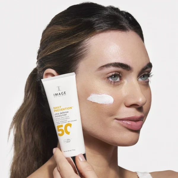 DIENAS PREVENCIJA Mitrinošs dienas krēms SPF 50