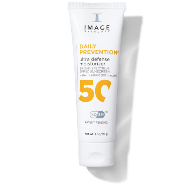 TRAVEL DAILY PREVENTION Mitrinošs dienas krēms SPF 50