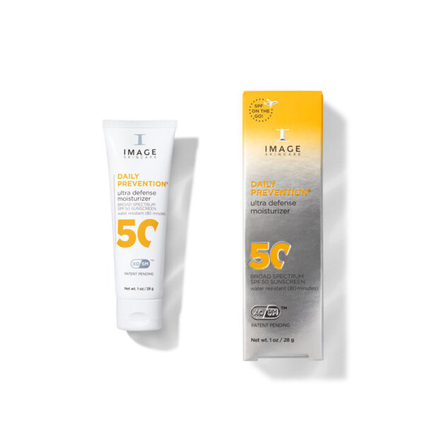 TRAVEL DAILY PREVENTION Mitrinošs dienas krēms SPF 50
